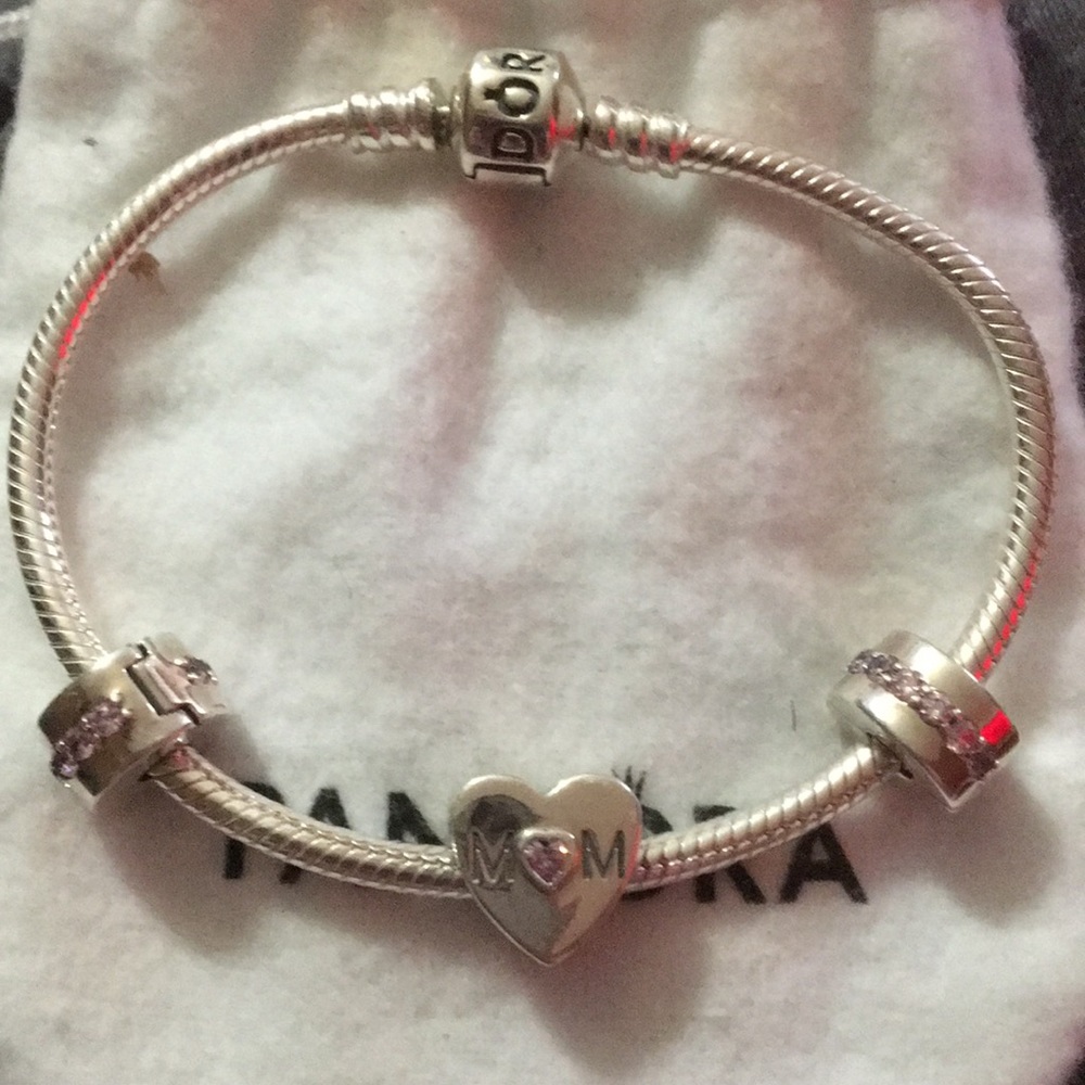 Authentic pandora 18in bracelet w/ clips & charm